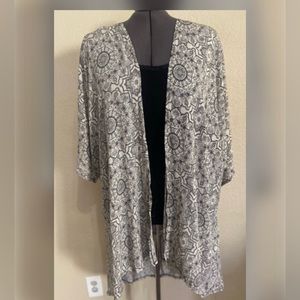 Torrid kimono